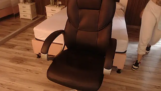 Sam mansson66 online show from 12, 9, 2025