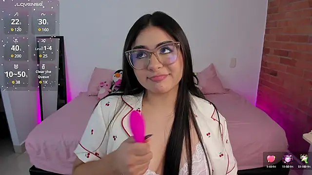 charlotte blass online show from 4, 12, 2024