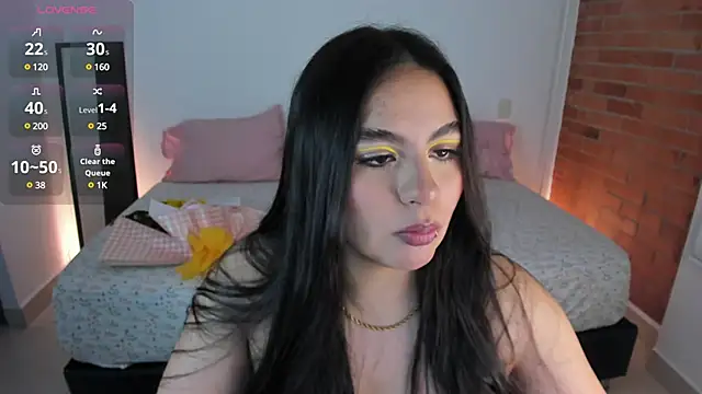 charlotte blass online show from 22, 3, 2025