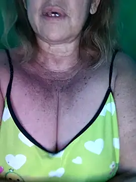 Kasandra Ho online show from 12, 2, 2026