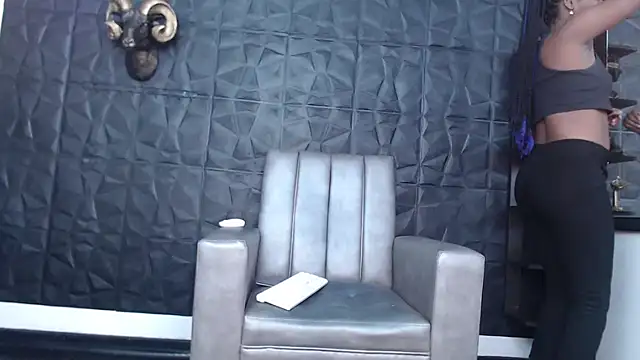 Snapshot of Hanna_Fox_69 chatting on 23, 3, 2025 Hanna Fox 69 online show from 23, 3, 2025