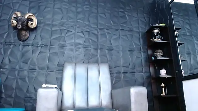 Snapshot of Hanna_Fox_69 chatting on 3, 10, 2025 Hanna Fox 69 online show from 3, 10, 2025