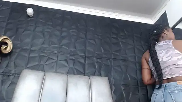 Snapshot of Hanna_Fox_69 chatting on 25, 10, 2025 Hanna Fox 69 online show from 25, 10, 2025