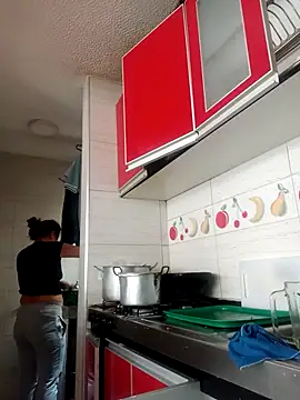 Skylar-Vox- online show from 9, 10, 2025