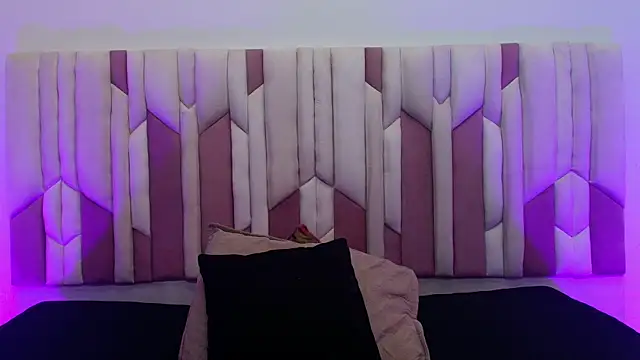 mia stanfort online show from 18, 10, 2025