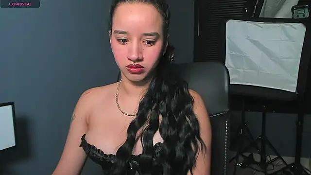 emilyrouxe online show from 9, 12, 2024