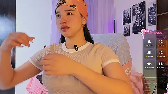 emilyrouxe online show from 12, 10, 2025