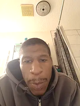 Snapshot of willywonka7793 chatting on 8, 1, 2025 willywonka7793 online show from 8, 1, 2025