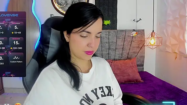 Snapshot of tatiana_sc chatting on 10, 10, 2025 tatiana sc online show from 10, 10, 2025