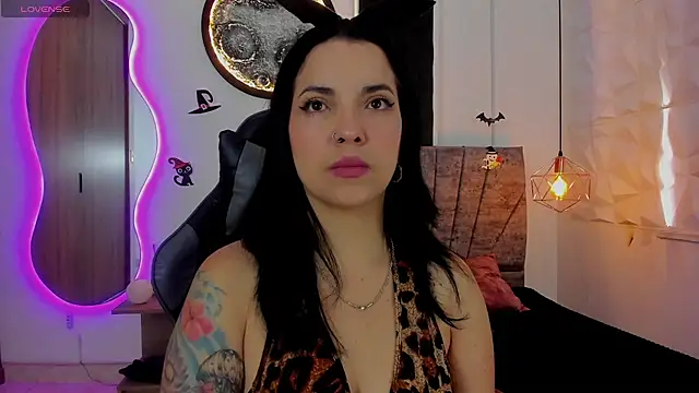 Snapshot of tatiana_sc chatting on 15, 10, 2025 tatiana sc online show from 15, 10, 2025