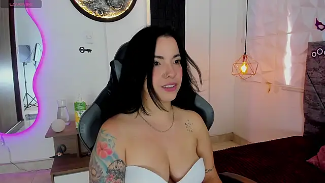 Snapshot of tatiana_sc chatting on 29, 10, 2025 tatiana sc online show from 29, 10, 2025