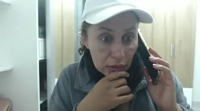 RoxanaLove9 online show from 23, 2, 2025