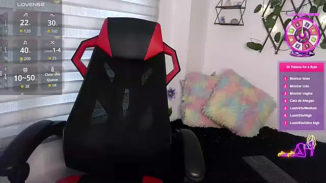 Snapshot of EmberEyes_999 chatting on 1, 12, 2025 EmberEyes 999 online show from 1, 12, 2025