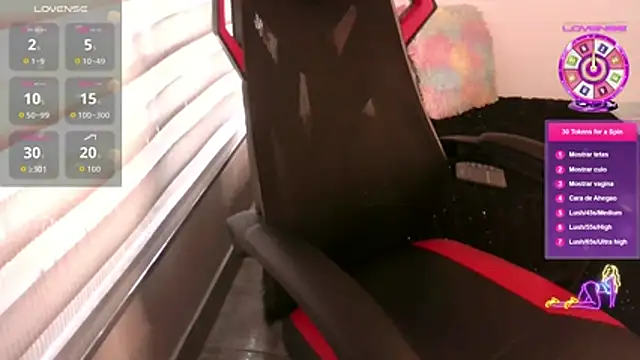 Snapshot of EmberEyes_999 chatting on 3, 12, 2025 EmberEyes 999 online show from 3, 12, 2025