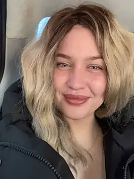 KikiWatson online show from 20, 12, 2024