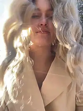 KikiWatson online show from 24, 12, 2024