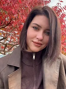 KikiWatson online show from 23, 10, 2025