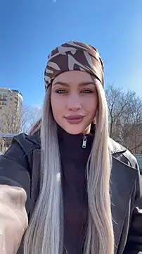 Snapshot of KikiWatson chatting on 8, 3, 2026 KikiWatson online show from 8, 3, 2026