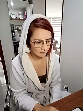 Snapshot of your_red_rose_ chatting on 10, 12, 2024 your red rose online show from 10, 12, 2024