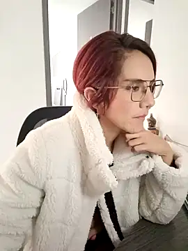 Snapshot of your_red_rose_ chatting on 14, 1, 2025 your red rose online show from 14, 1, 2025