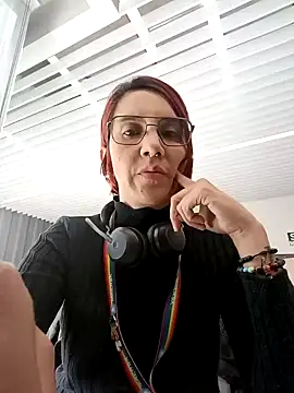 Snapshot of your_red_rose_ chatting on 28, 1, 2025 your red rose online show from 28, 1, 2025