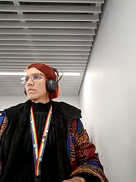 Snapshot of your_red_rose_ chatting on 11, 2, 2025 your red rose online show from 11, 2, 2025