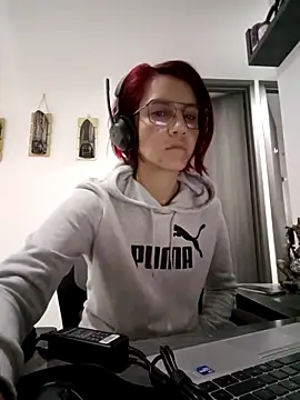 Snapshot of your_red_rose_ chatting on 10, 3, 2025 your red rose online show from 10, 3, 2025