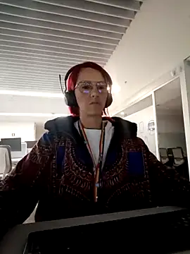 Snapshot of your_red_rose_ chatting on 12, 3, 2025 your red rose online show from 12, 3, 2025