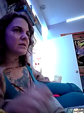 thatonespicychick online show from 5, 2, 2026