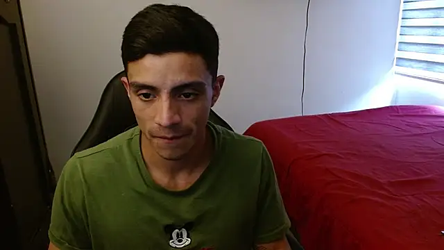 Snapshot of kv___xxx_ chatting on 15, 10, 2025 kv xxx online show from 15, 10, 2025