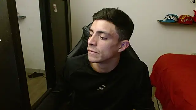 Snapshot of kv___xxx_ chatting on 12, 11, 2025 kv xxx online show from 12, 11, 2025