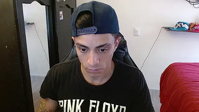 Snapshot of kv___xxx_ chatting on 14, 11, 2025 kv xxx online show from 14, 11, 2025