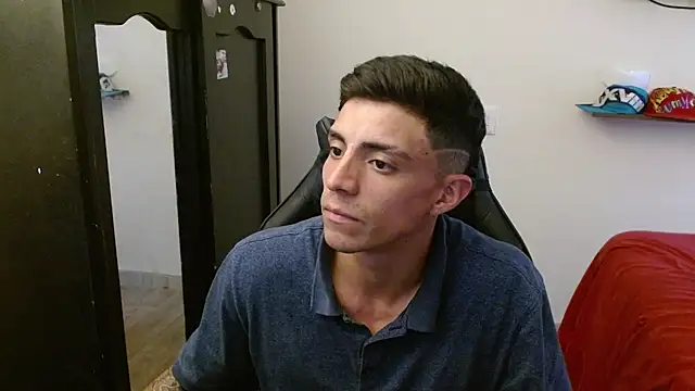 Snapshot of kv___xxx_ chatting on 21, 11, 2025 kv xxx online show from 21, 11, 2025