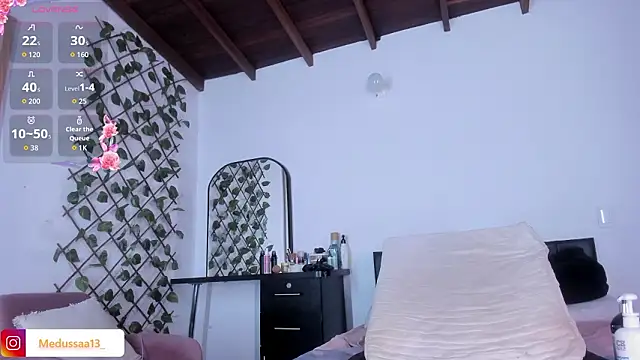 medussa13  online show from 21, 3, 2026