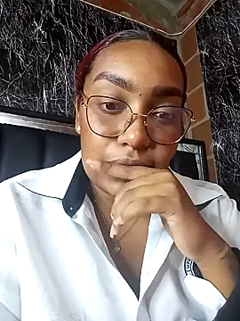 Cinnamon-Skin online show from 30, 1, 2025