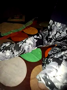 Snapshot of menakshiiikaur chatting on 4, 12, 2024 menakshiiikaur online show from 4, 12, 2024