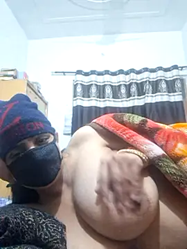 Snapshot of menakshiiikaur chatting on 5, 2, 2025 menakshiiikaur online show from 5, 2, 2025