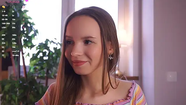 AlodiaHamblett online show from 31, 10, 2025