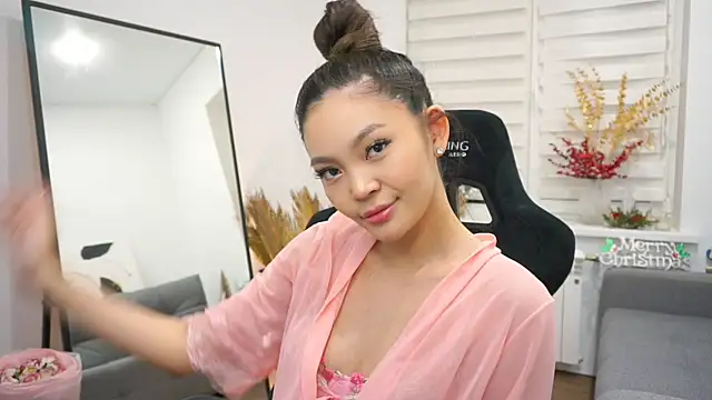 Peopleneedlove144 online show from 3, 1, 2025