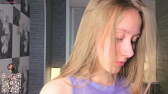 Snapshot of EthalBuffkin chatting on 4, 12, 2025 EthalBuffkin online show from 4, 12, 2025