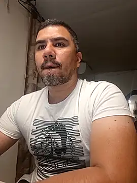 Snapshot of pob_cam chatting on 15, 9, 2025 pob cam online show from 15, 9, 2025