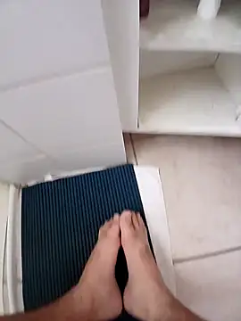 loganwolverine02 online show from 5, 1, 2025