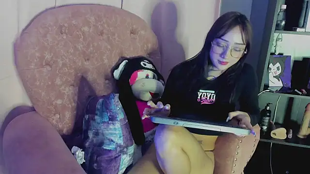 yulianademond66 online show from 16, 9, 2025