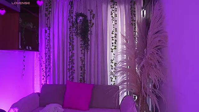 HannaRhodes online show from 16, 3, 2026