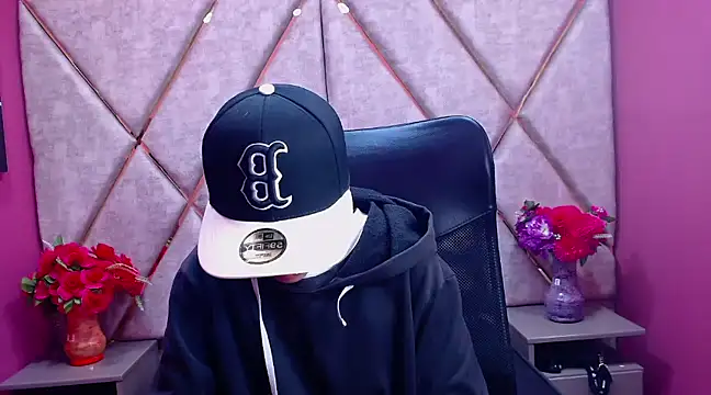 Im Mathias online show from 1, 2, 2025