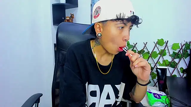 Im Mathias online show from 8, 11, 2025