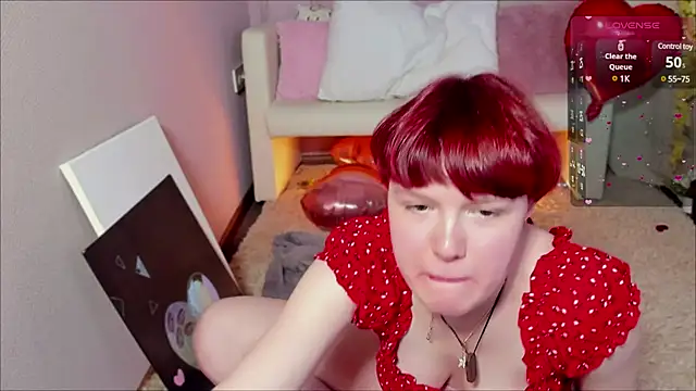 DreamyLuna online show from 13, 2, 2025