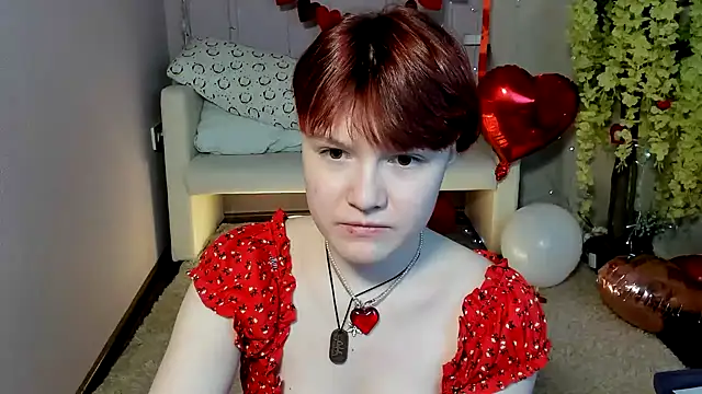 DreamyLuna online show from 19, 2, 2025