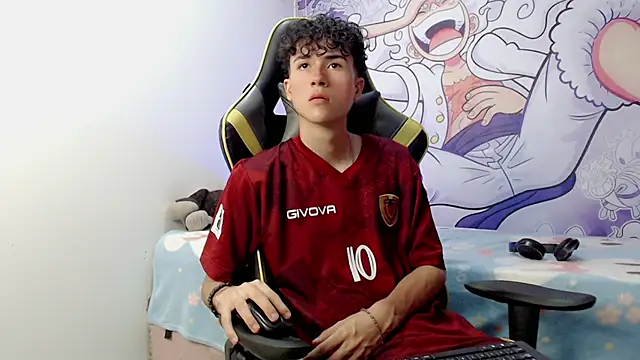 Snapshot of johnny_cagee chatting on 29, 12, 2024 johnny cagee online show from 29, 12, 2024