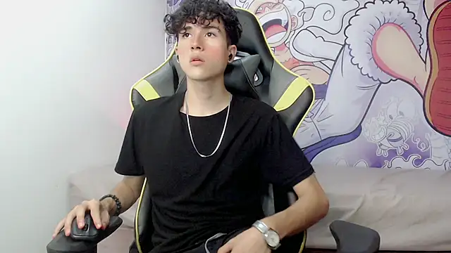 Snapshot of johnny_cagee chatting on 12, 1, 2025 johnny cagee online show from 12, 1, 2025